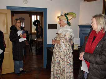Vanderveer House - Visitors in the Back Parlor of the Jacobus Vanderveer House

