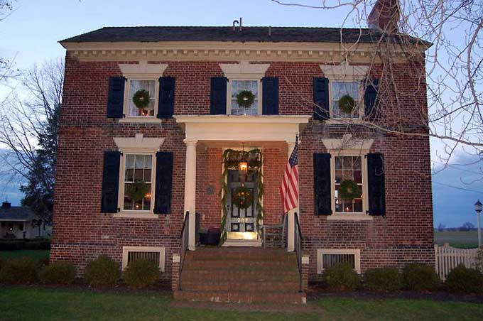 Salem, NJ Yuletide Tour - The James Barrett House in Mannington, photo courtesy of Suzanne Cook/Carol Reese
